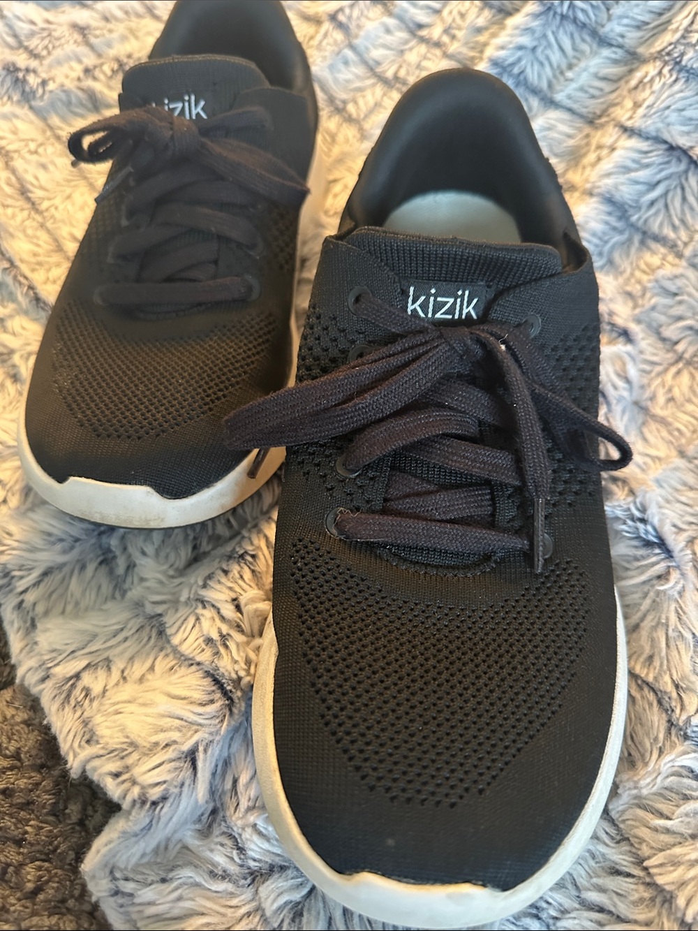 Kizik Unisex Black Knit Slip-On Sneaker